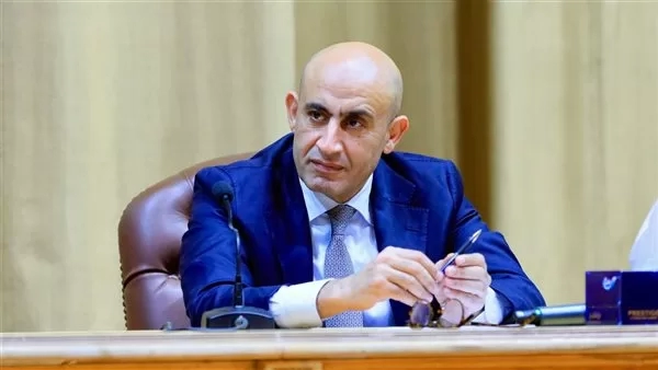 أولياء أمور يطالبون بإلغاء امتحان الهندسة بعد تأخره 3 ساعات بقنا 19 - جريدة المساء