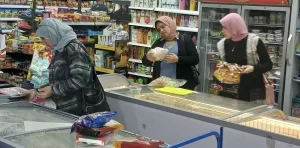 104 كيلو لحوم فاسدة و727 علبة سجائر مهربة نتاج حملة مفاجئة بمدينة الشروق 23 - جريدة المساء