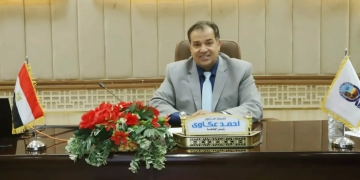 رئيس جامعة قنا يناقش إنشاء الموقع الإلكتروني الرسمي للجامعة 1 - جريدة المساء