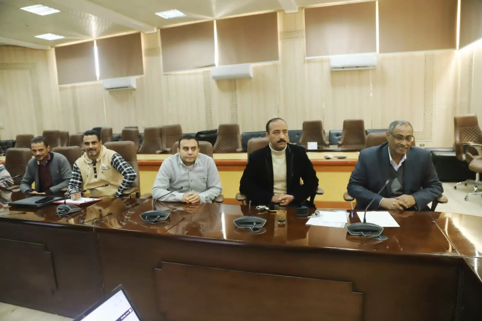 رئيس جامعة قنا يناقش إنشاء الموقع الإلكتروني الرسمي للجامعة 27 - جريدة المساء