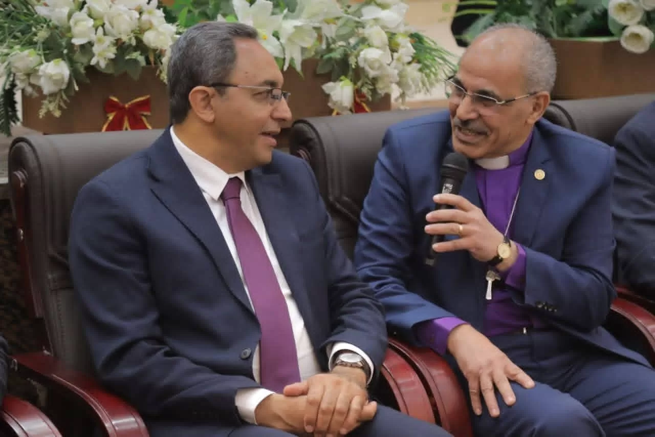 محافظ قنا يهنئ الأقباط باحتفالات عيد الميلاد بمطرانية الأرثوذكس 33 - جريدة المساء