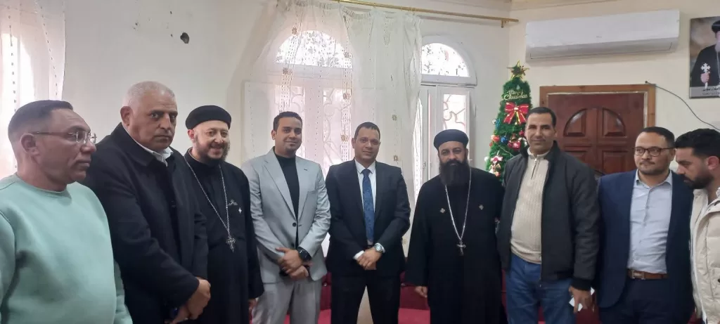 رئيس جهاز مدينة السادات يشارك الأقباط فرحتهم بعيد الميلاد المجيد 19 - جريدة المساء