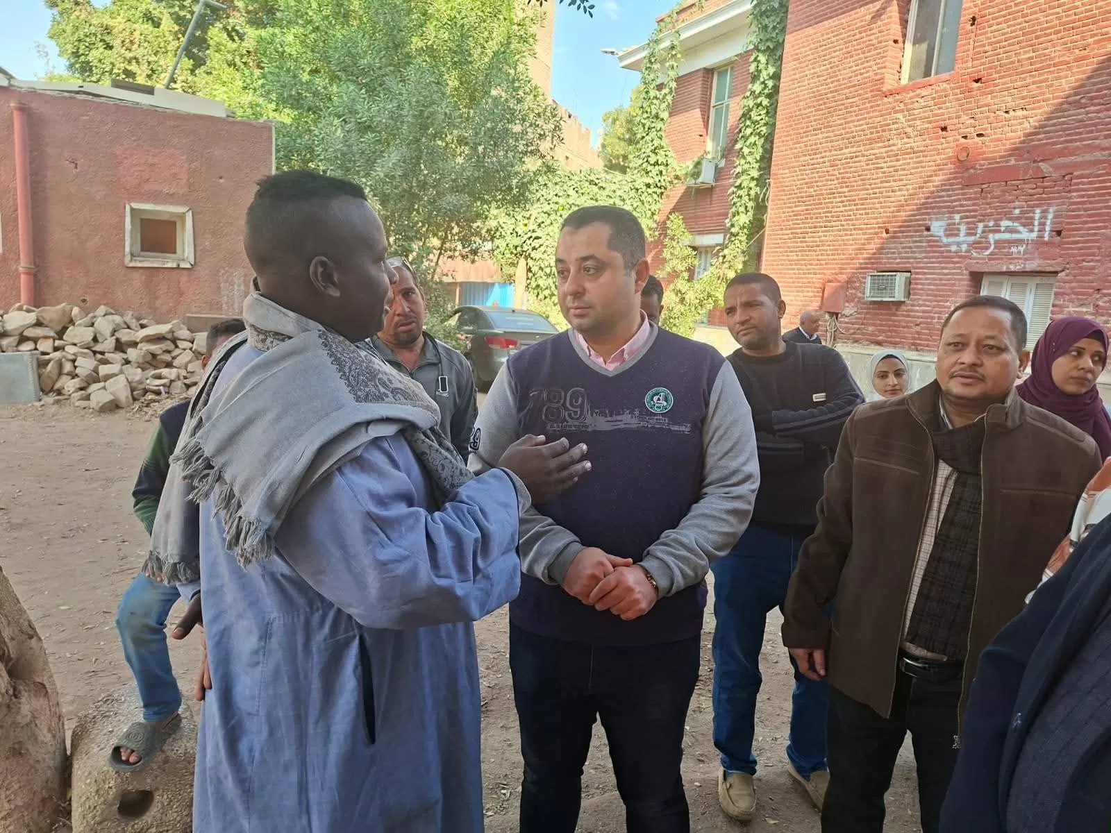 وكيل صحة قنا يتفقد مستشفى قوص لمتابعة الخدمات خلال أعياد الميلاد 17 - جريدة المساء