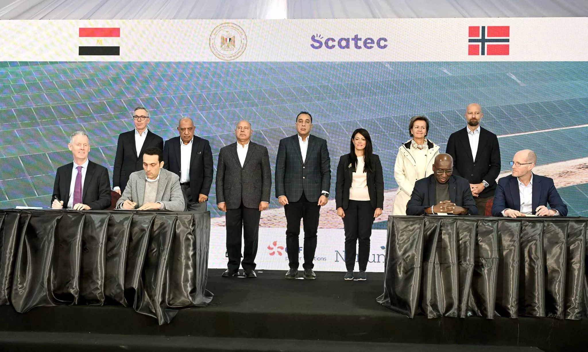 رئيس الوزراء يشهد توقيع اتفاقيات التمويل المبدئية لمشروع «Energy Valley» باستثمارات 1.8 مليار دولار على هامش افتتاح «أوبيليسك» للطاقة الشمسية بقنا 21 - جريدة المساء