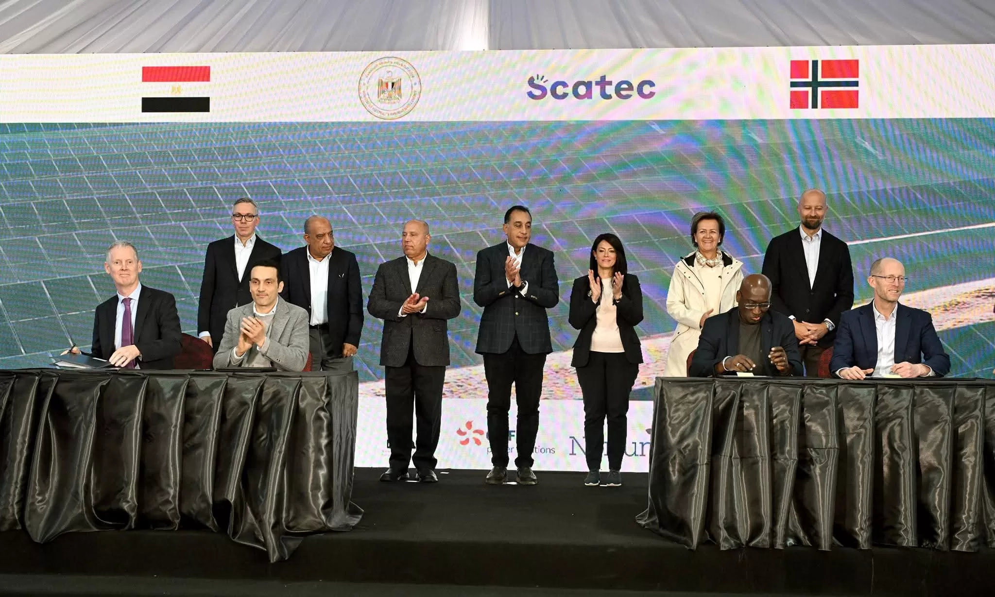 رئيس الوزراء يشهد توقيع اتفاقيات التمويل المبدئية لمشروع «Energy Valley» باستثمارات 1.8 مليار دولار على هامش افتتاح «أوبيليسك» للطاقة الشمسية بقنا 23 - جريدة المساء