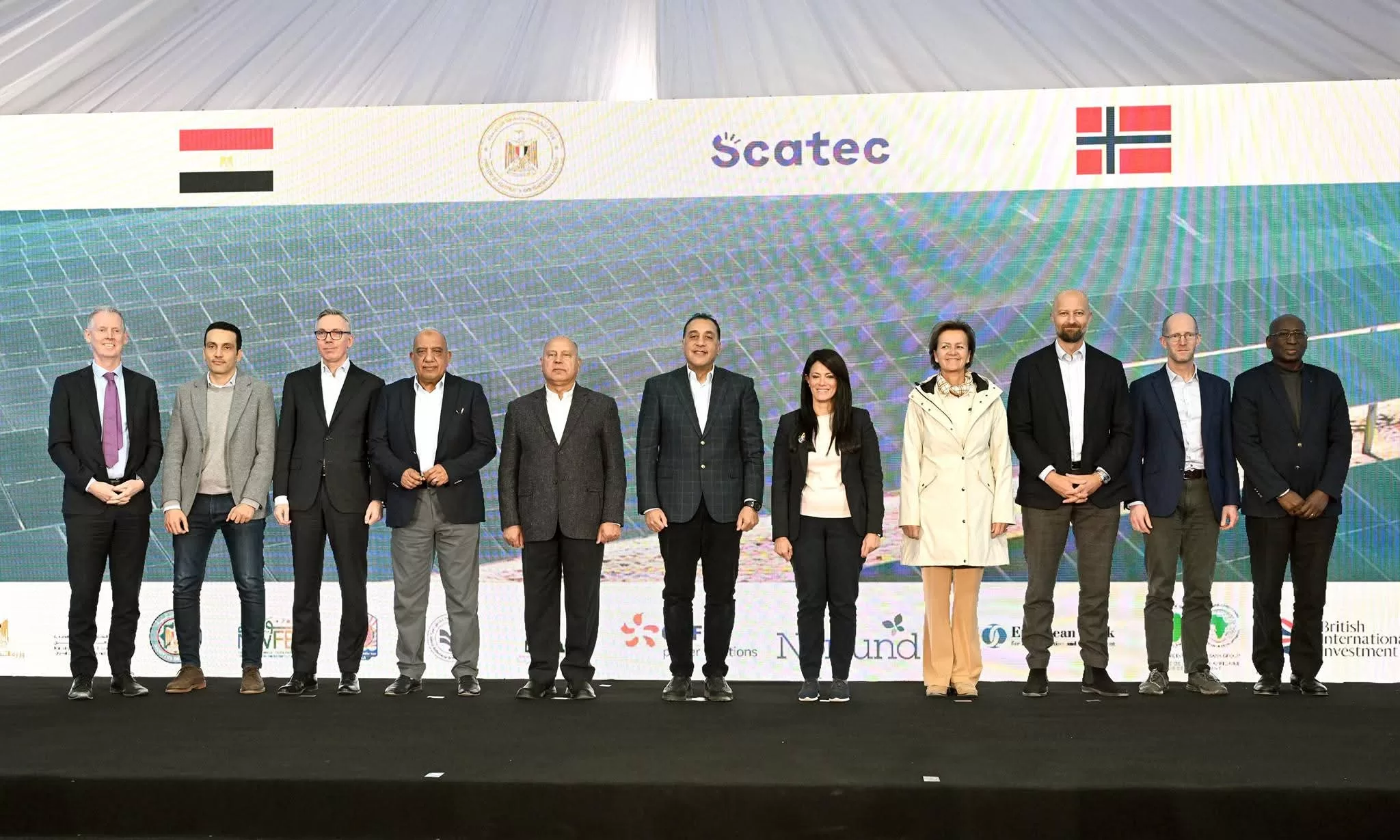 رئيس الوزراء يشهد توقيع اتفاقيات التمويل المبدئية لمشروع «Energy Valley» باستثمارات 1.8 مليار دولار على هامش افتتاح «أوبيليسك» للطاقة الشمسية بقنا 27 - جريدة المساء