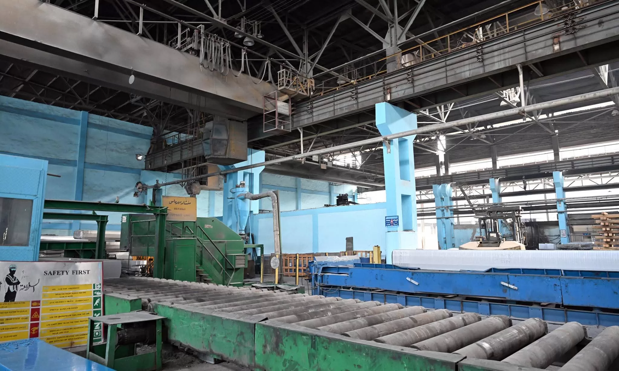 رئيس الوزراء يتفقد خط الإنتاج الجديد لـ "السلك" بشركة مصر للألومنيوم بطاقة 60 ألف طن سنويًا 38 - جريدة المساء