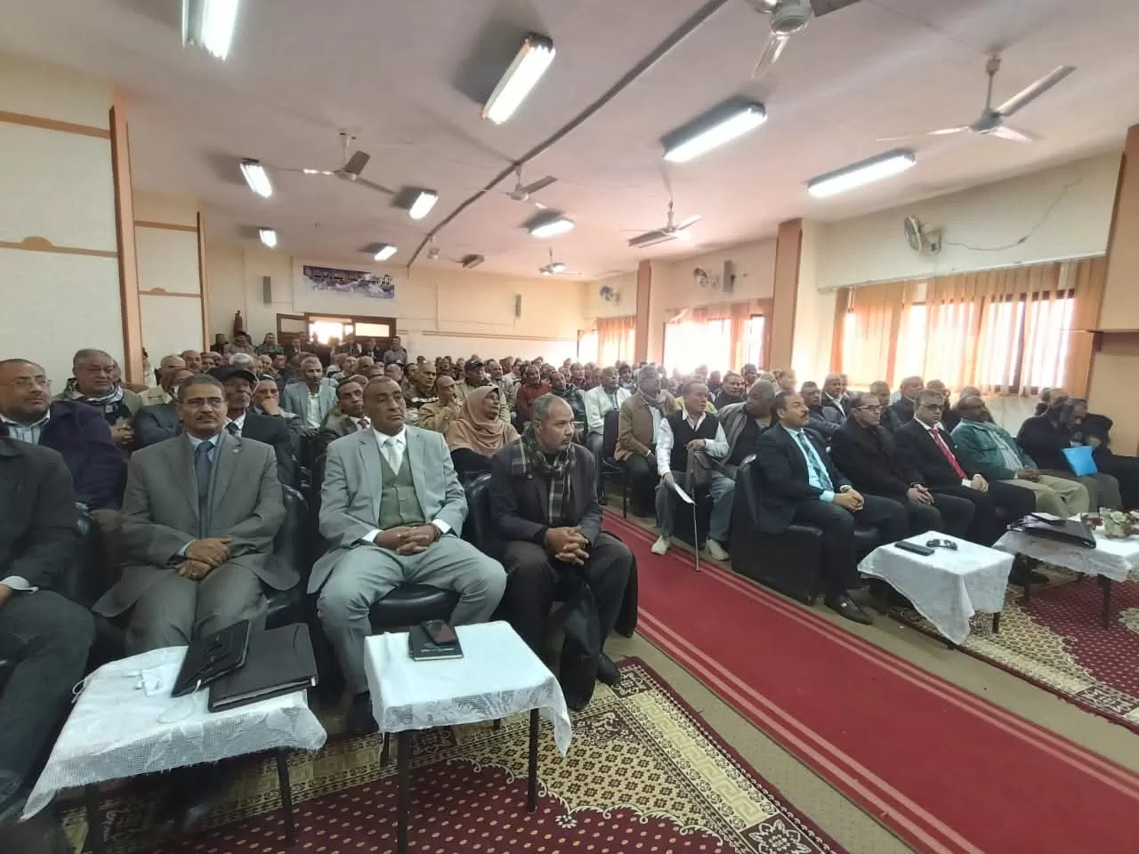 وكيل تعليم قنا يبحث الاستعدادات النهائية لامتحانات الشهادة الإعدادية 29 - جريدة المساء