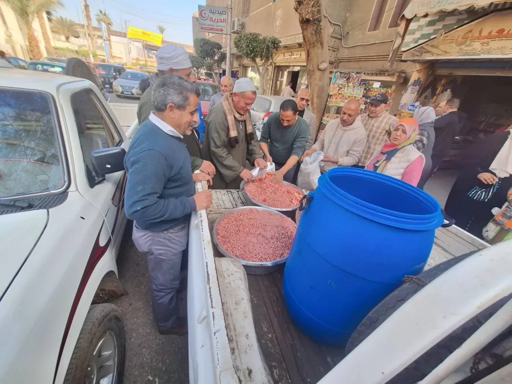 ضبط ربع طن لحوم مفرومة وفراخ فاسدة ببركة السبع 27 - جريدة المساء