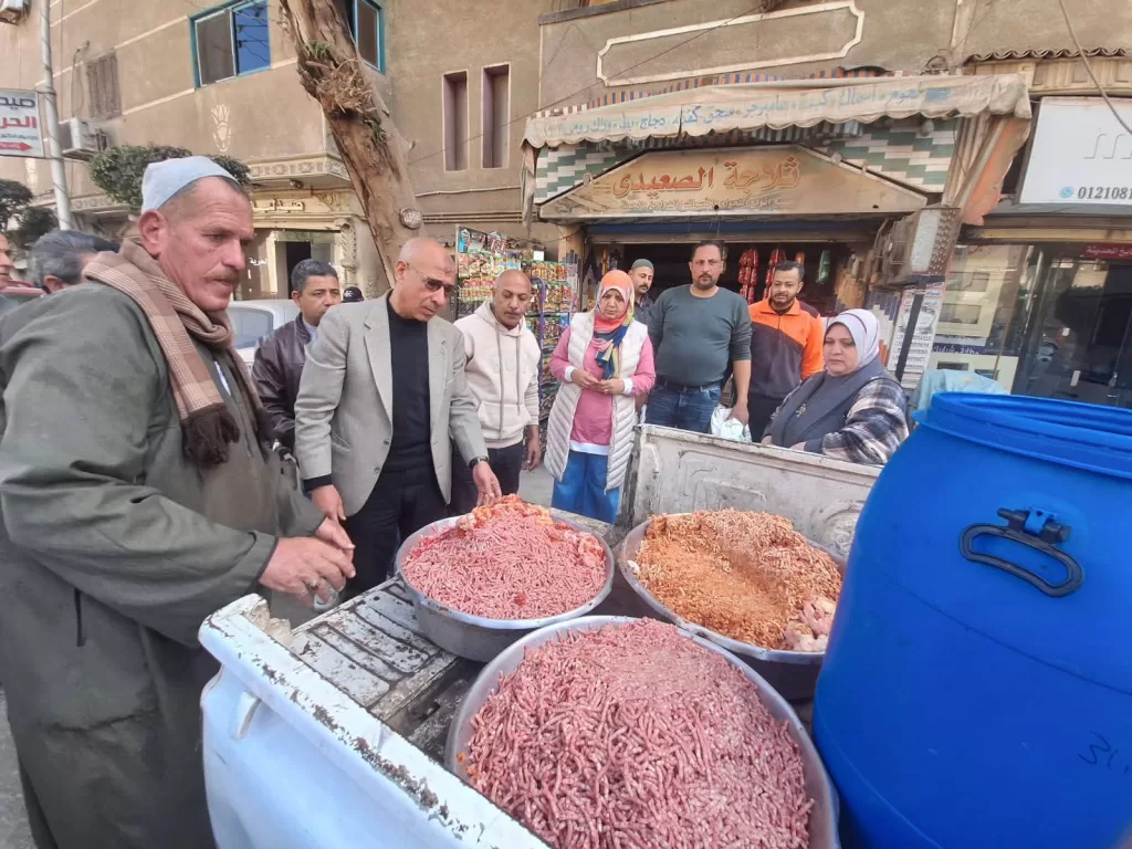 ضبط ربع طن لحوم مفرومة وفراخ فاسدة ببركة السبع 31 - جريدة المساء
