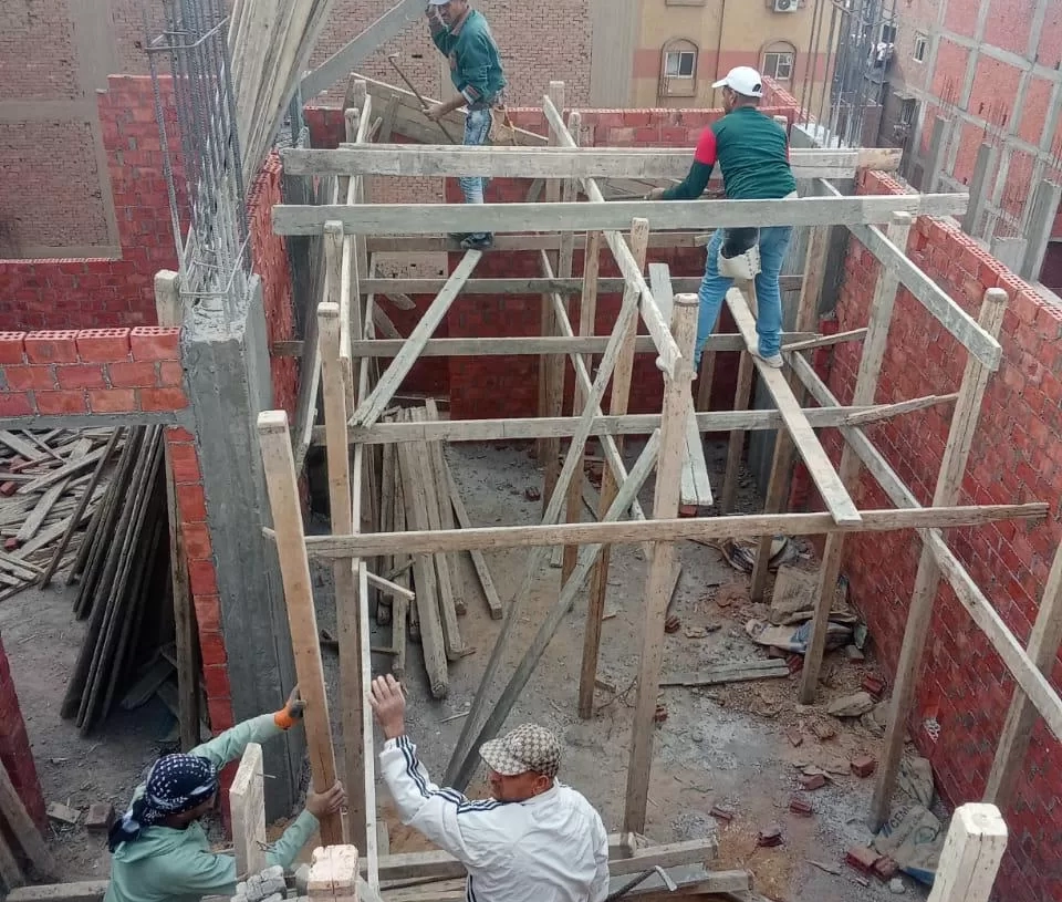 بالصور.. إزالة 11 حالة تعد بالبناء المخالف ب4 مناطق بمدينة أوسيم 19 - جريدة المساء