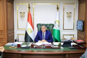 محافظ الجيزة يكرم المتميزين بإدارة الحملة بالديوان العام 20 - جريدة المساء