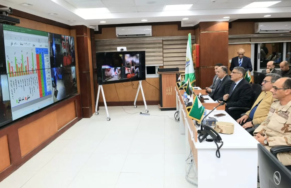 محافظ الجيزة يتابع غلق لجان الإعادة في اليوم الأول لانتخابات النواب 19 - جريدة المساء