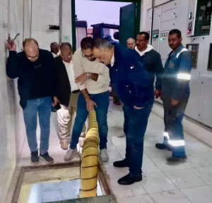 رئيس "مياه القناة" يتفقد أعمال تطوير محطة صرف "كبريت" بالسويس 21 - جريدة المساء