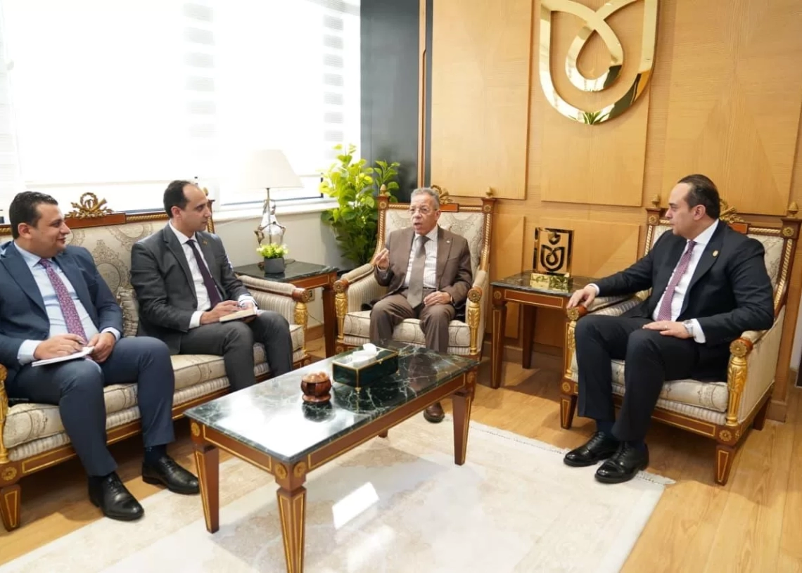 السبكى ونقيب الأطباء بحثا تعزيز التعاون لدعم الكوادر الطبية والتدريب المستمر 18 - جريدة المساء