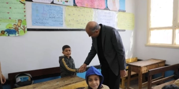 محافظ المنيا يتفقد مدرسة بني حسن الشروق: 20 فصلًا ومختبرات حديثة لتعليم متطور 1 - جريدة المساء
