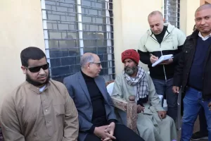 «محافظ المنيا يستجيب لطلبات البسطاء ويجبر خواطرهم.. وأهالي القرية يدعون له بالستر» 27 - جريدة المساء