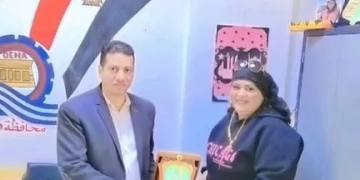 تكريم مدير مدرسة تحيا مصر1 الرسمية للغات بقنا 1 - جريدة المساء