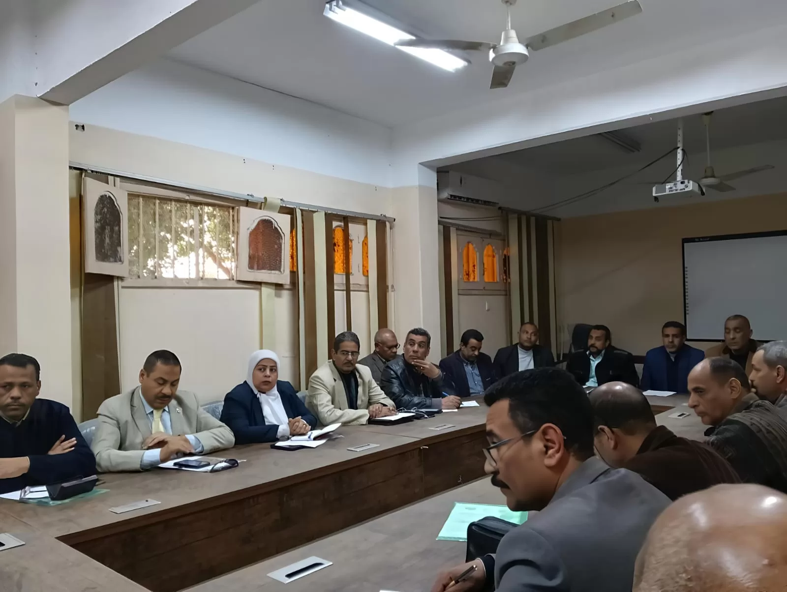 هاني عنتر الصابر يشدد على الالتزام بالسرية ومكافحة الغش في امتحانات قنا 23 - جريدة المساء