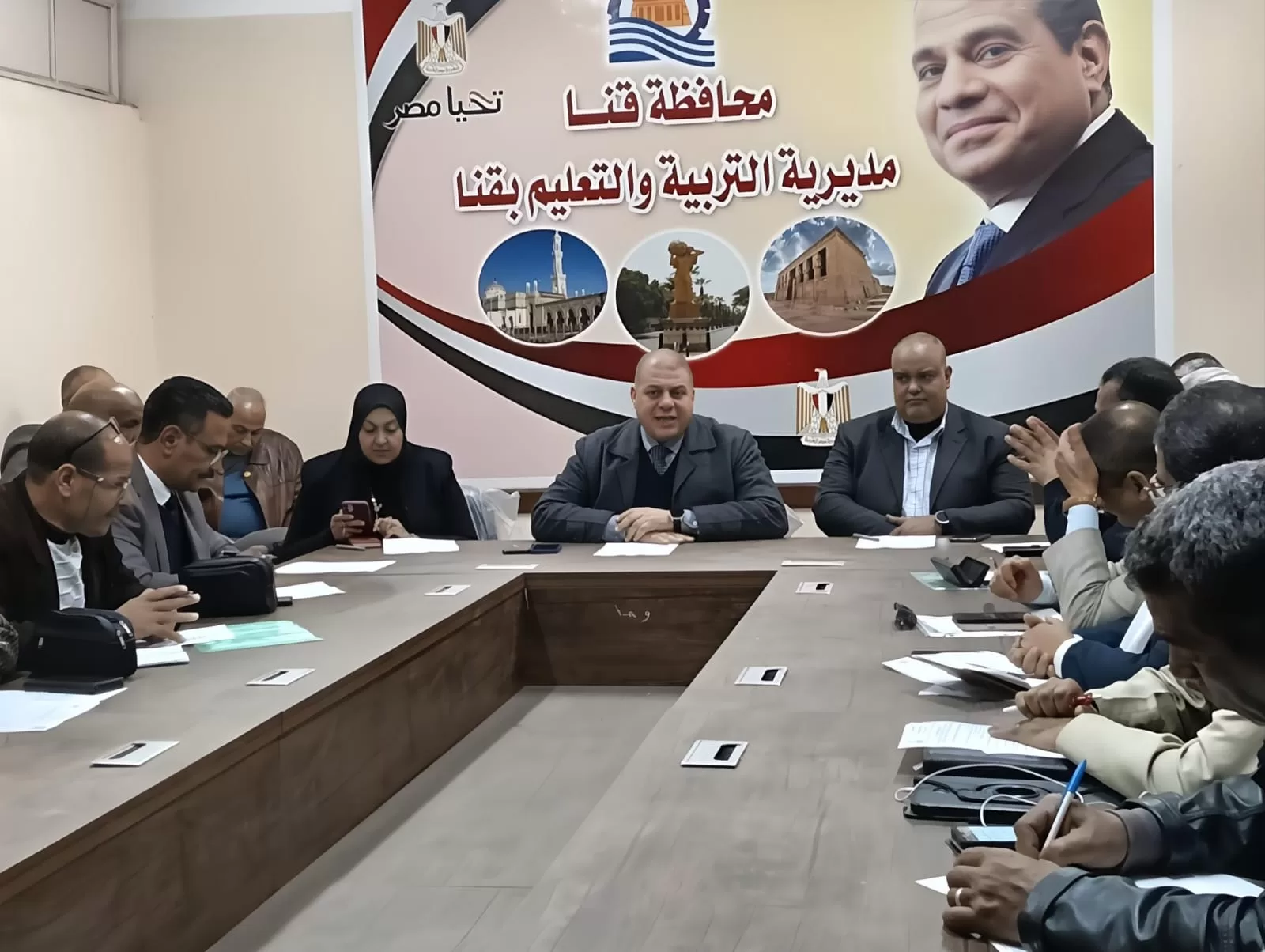 هاني عنتر الصابر يشدد على الالتزام بالسرية ومكافحة الغش في امتحانات قنا 25 - جريدة المساء