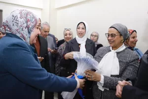 أمل عمار تشيد بمشروع تحويشة خلال زيارتها فرع القومي للمرأة ببني سويف - 31 - جريدة المساء