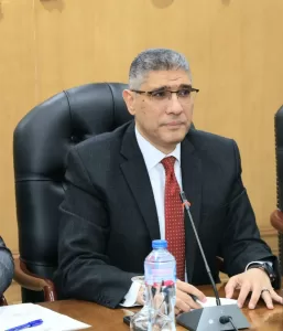 محافظ الجيزة: تنفيذ المرحلة الأولى من تطوير طريق المنيب-العياط 18 - جريدة المساء