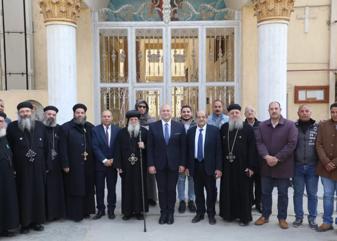 نائب محافظ الجيزة يزور مطرانية الأقباط الأرثوذكس بطموة للتهنئة بعيد الميلاد 63 - جريدة المساء