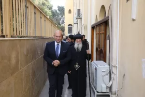 نائب محافظ الجيزة يزور مطرانية الأقباط الأرثوذكس بطموة للتهنئة بعيد الميلاد 81 - جريدة المساء