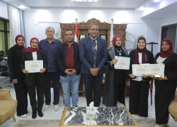 محافظ قنا يكرم فريق منظومة الشكاوى بعد تحقيق استجابة كاملة بنسبة 100% 33 - جريدة المساء محافظ قنا يكرم فريق منظومة الشكاوى بعد تحقيق استجابة كاملة بنسبة 100% 32 - جريدة المساء