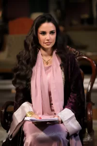 درة بإطلالة شعبية في درة بإطلالة شعبية في