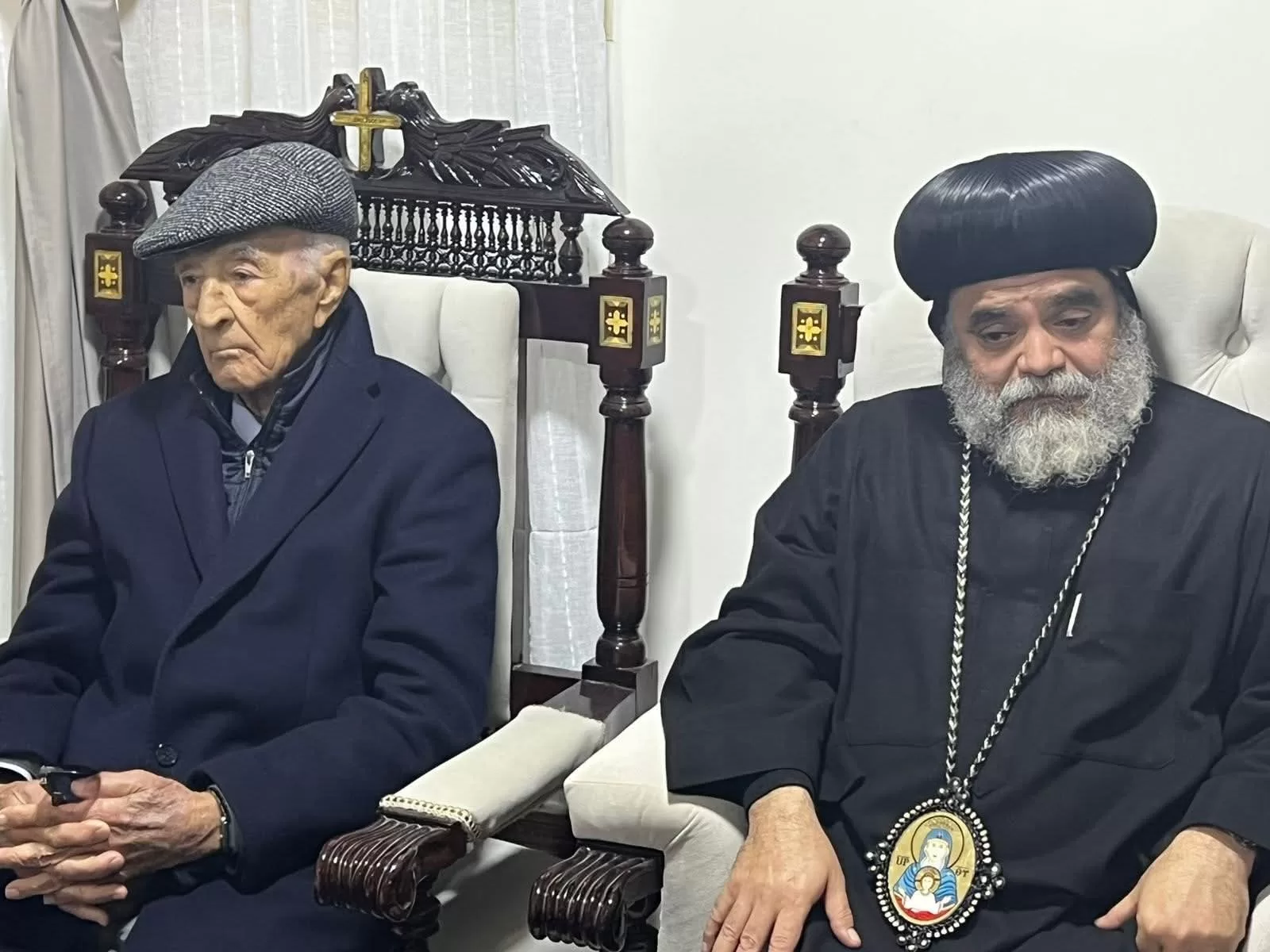 شيخ الإذاعيين يهنئ أقباط نجع حمادي بعيد الميلاد المجيد 33 - جريدة المساء