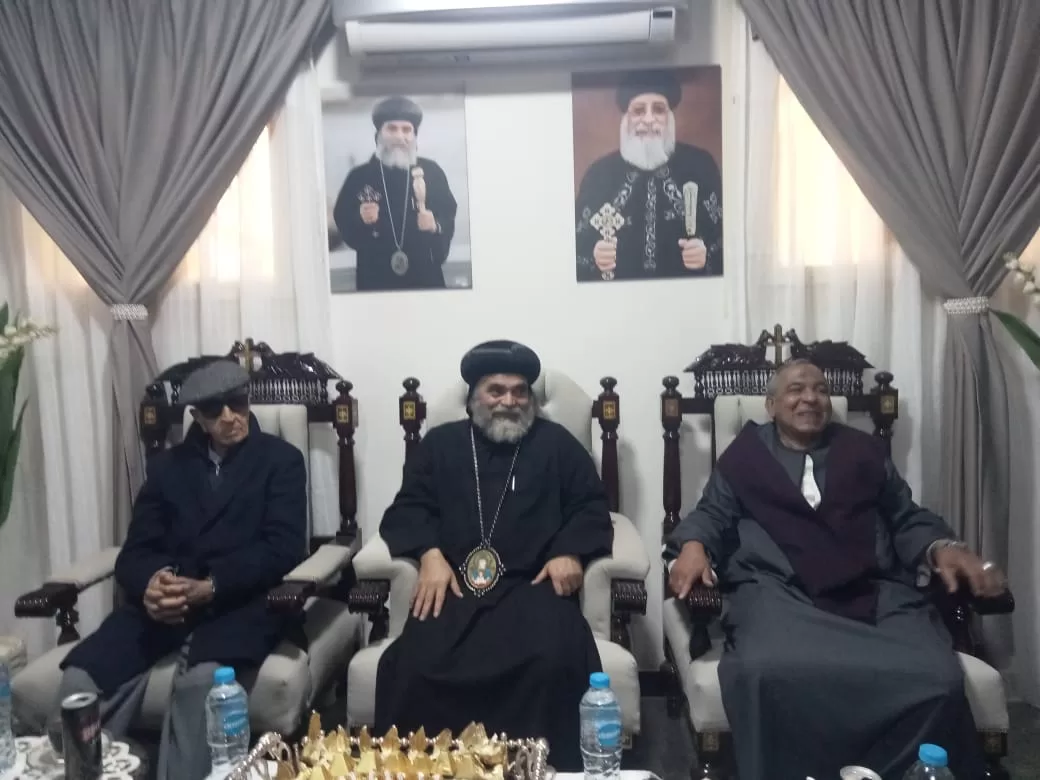 شيخ الإذاعيين يهنئ أقباط نجع حمادي بعيد الميلاد المجيد 39 - جريدة المساء