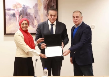 وزير الصحة يكرم قطاع الطب الوقائي 25 - جريدة المساء