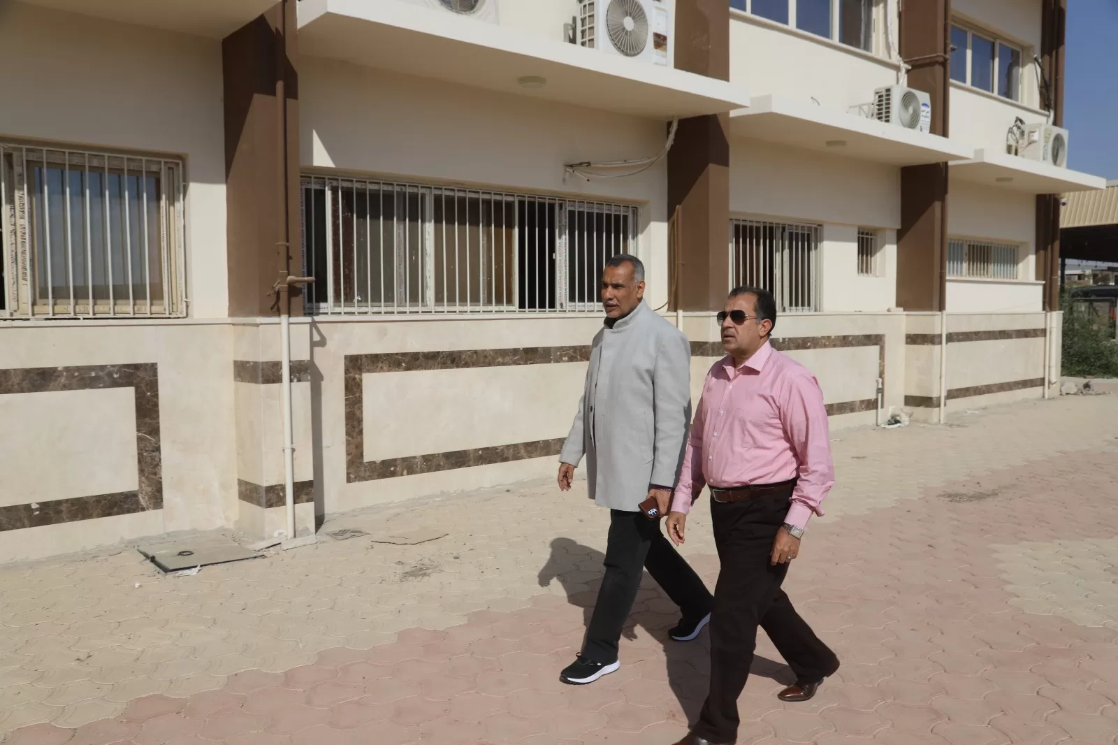 رئيس جامعة قنا يتفقد وحدة المعامل البحثية ويشيد بدورها في دعم البحث العلمي 25 - جريدة المساء