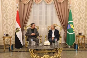 كدواني يستقبل فاروق لتفقد المشروعات التموينية وافتتاح سوق اليوم الواحد 23 - جريدة المساء