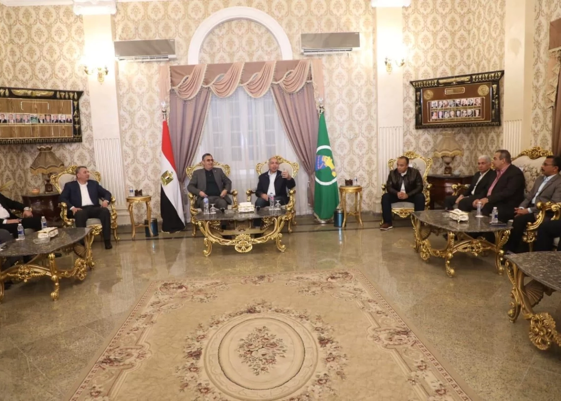 كدواني يستقبل فاروق لتفقد المشروعات التموينية وافتتاح سوق اليوم الواحد 19 - جريدة المساء