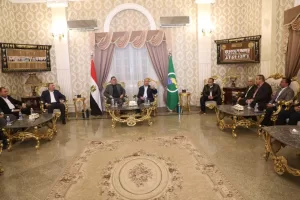 كدواني يستقبل فاروق لتفقد المشروعات التموينية وافتتاح سوق اليوم الواحد 21 - جريدة المساء