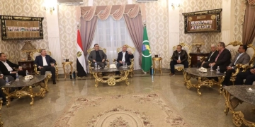 كدواني يستقبل فاروق لتفقد المشروعات التموينية وافتتاح سوق اليوم الواحد 1 - جريدة المساء