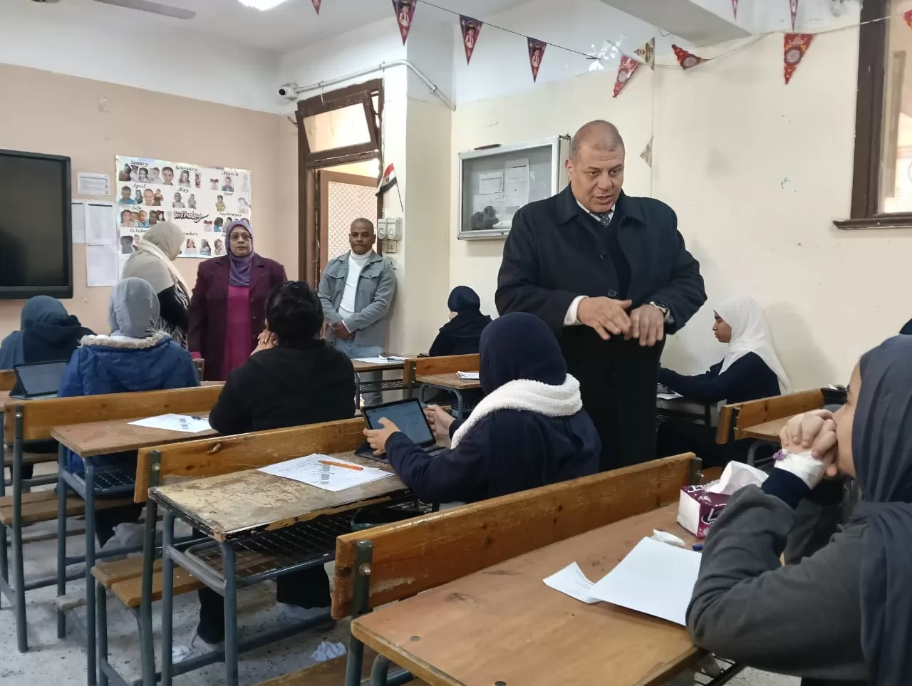 وكيل تعليم قنا يتفقد لجان الامتحانات في جولة مفاجئة 19 - جريدة المساء