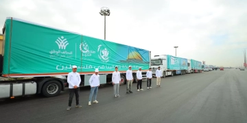 "صناع الخير" تشارك فى قافلة مسافة السكة الـ 13 بمواد غذائية ومياه وبطاطين 1 - جريدة المساء