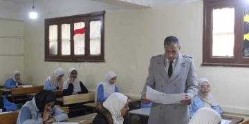 مدير "تعليم الجيزة" يتابع امتحانات نصف العام بمدارس البدرشين والحوامدية وأبو النمرس: الأجواء هادئة 1 - جريدة المساء