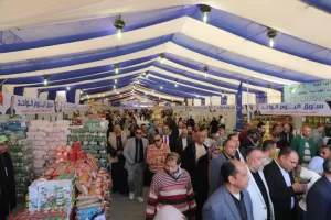 سلع مخفضة ودعم للصناعة الوطنية.. فاروق وكدواني يفتتحان سوق اليوم الواحد 24 - جريدة المساء