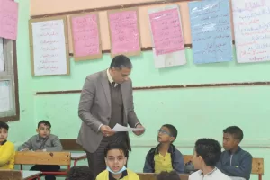 مدير "تعليم الجيزة" يتابع امتحانات نصف العام لصفوف النقل بأوسيم ومنشأة القناطر والوراق 23 - جريدة المساء