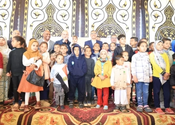 بالصور.. محافظ الجيزة يسلم عقود 256 وحدة سكنية مجهزة لمتضرري السيول بالصف 21 - جريدة المساء