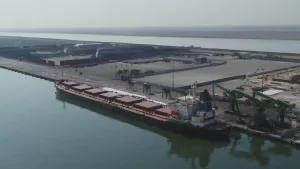 بدء إنشاء صوامع تخزين الأسمنت بمحطة سكاي بورتس متعددة الأغراض بميناء شرق بورسعيد 21 - جريدة المساء