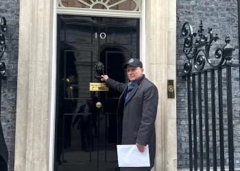 بيت العائلةالمصرية بلندن يسلم عريضة احتجاج لرئيس الوزراء البريطانى 33 - جريدة المساء