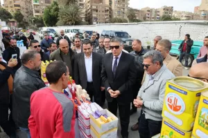 محافظ الجيزة يفتتح سوق اليوم الواحد في إمبابة 20 - جريدة المساء