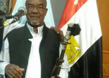 محافظ أسوان ينعى الحاج " عوض هدل " شيخ مشايخ البشارية 33 - جريدة المساء