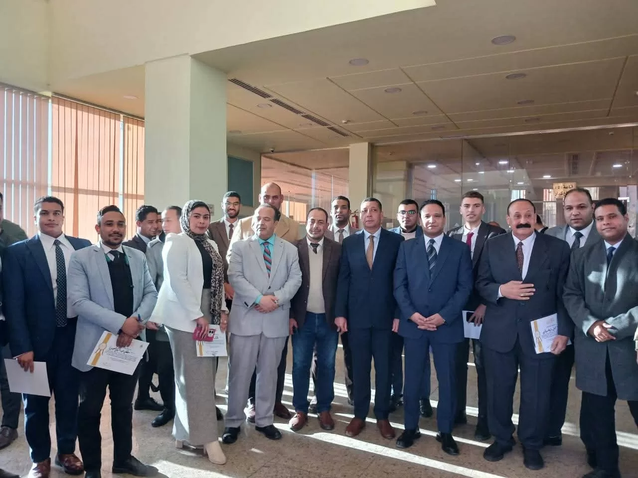 عميد حقوق قنا يشهد الحفل الختامي لدورة «إعداد محامٍ مميز» 27 - جريدة المساء