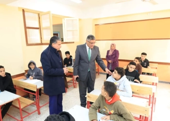 محافظ الجيزة يتفقد سير امتحانات الشهادة الإعدادية بمدارس العلم النافع بالهرم 23 - جريدة المساء
